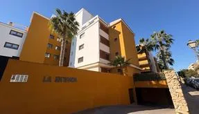 Real estate Torrevieja, apartment for sale. Punta Prima area, 2 bedrooms, 117 m² - photo 3