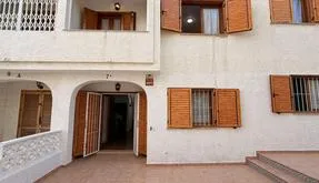 Real estate Orihuela Costa, town house for sale. Orihuela Costa area, 5 bedrooms, 163 m² - photo 5