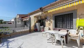 Torrevieja, real estate. Torretas area, 3 bedrooms, 52 m2 - photo 2