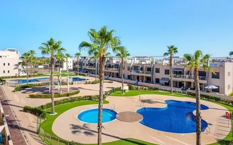 Housing in Spain. Pueblo Latino area, 2 bedrooms, 82 m²