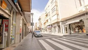 Apartment in Torrevieja, Spain. Centro area, 5 bedrooms, 218 m² - photo 3