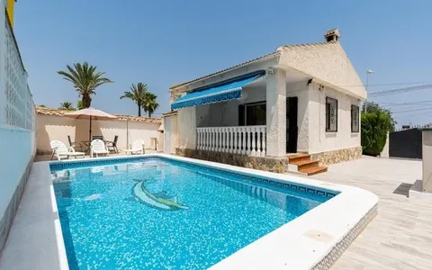 Buy an Town house in Torrevieja, Spain. Los Balcones area, 2 bedrooms, 80 m²