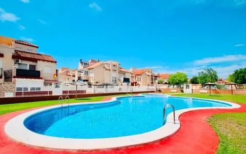 Orihuela Costa, Spain. Buy an Bungalow . Los Almendros-La Florida area, 3 bedrooms, 70 m², 3 bedrooms, 70 m² — €149900