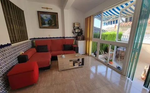Apartment in Torrevieja, Spain. Torreblanca area, 2 bedrooms, 54 m², 2 bedrooms, 54 m² — €169000