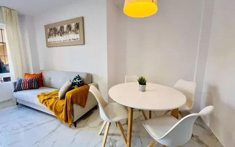 Real estate in Spain, Torrevieja. Eliseos playa area, 2 bedrooms, 65 m²