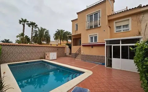 Buy an Town house in Torrevieja, Spain. El chaparral area, 3 bedrooms, 267 m²