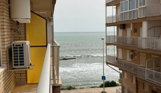 Buy an Apartment in Spain, Torrevieja. Playa de los Náufragos area, 3 bedrooms, 91 m² - photo 1