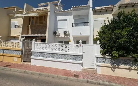 Bungalow for sale in Torrevieja, Spain. Los Balcones - Los Altos del Eden area, 3 bedrooms, 78 m²