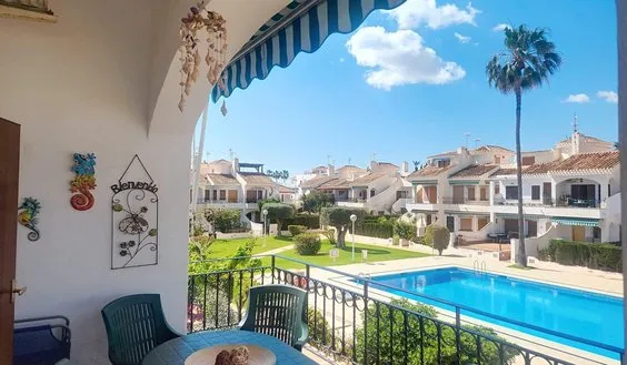 Bungalow in Spain buy . Pueblo Latino area, 2 bedrooms, 69 m² - photo 1