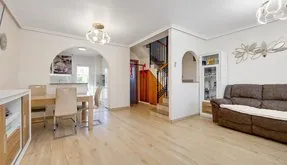 Купить Таунхаус в Торревьеха, Испания. Район Nueva Torrevieja, 3 спальни, 91 m² - photo 2