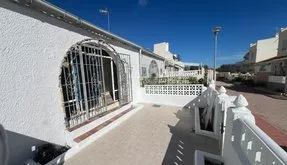 Buy an Bungalow in Spain, Torrevieja. La Siesta - El Salado - Torreta area, 2 bedrooms, 68 m² - photo 2