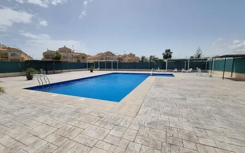 Buy real estate in Torrevieja, Spain. La Siesta - El Salado - Torreta area, 2 bedrooms, 43 m², 2 bedrooms, 43 m² — €137000
