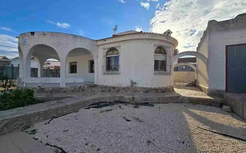 Torrevieja real estate, Villa for sale. El chaparral area, 3 bedrooms, 137 m²