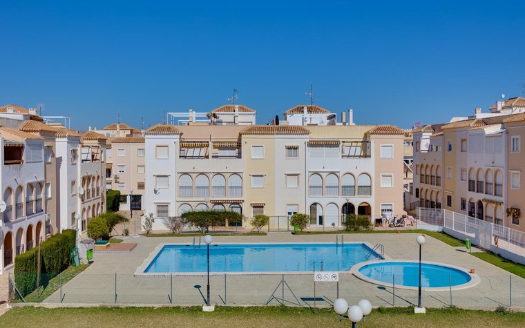 Real estate in Spain, Torrevieja. El Acequión - Los Náufragos area, 2 bedrooms, 60 m2, 2 bedrooms, 60 m² — €129900