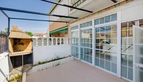 Buy real estate in Torrevieja, Spain. Playa de los Naufragos area, 2 bedrooms, 45 m2 - photo 3