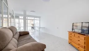 Buy real estate in Torrevieja, Spain. Playa de los Naufragos area, 2 bedrooms, 45 m2 - photo 4