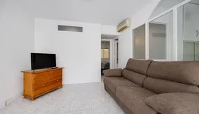 Buy real estate in Torrevieja, Spain. Playa de los Naufragos area, 2 bedrooms, 45 m2 - photo 5