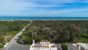 Town house in Guardamar del Segura, Spain. Urbanizaciones area, 4 bedrooms, 156 m2 - photo 2