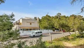 Town house in Guardamar del Segura, Spain. Urbanizaciones area, 4 bedrooms, 156 m2 - photo 4