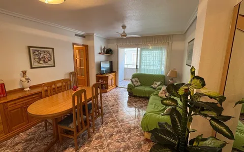 Kjøpe leilighet в Torrevieja, Spania. område Centro, 3 soverom, 98 m²