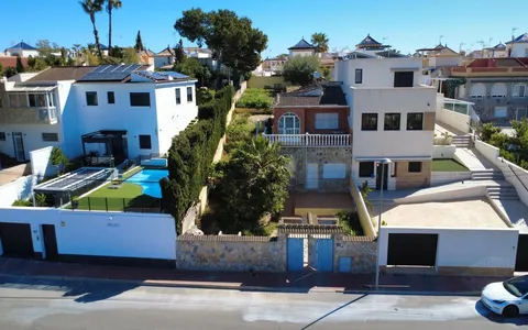 Torrevieja real estate, Town house for sale. Los balcones area, 2 bedrooms, 116 m2, 2 bedrooms, 116 m² — €295000