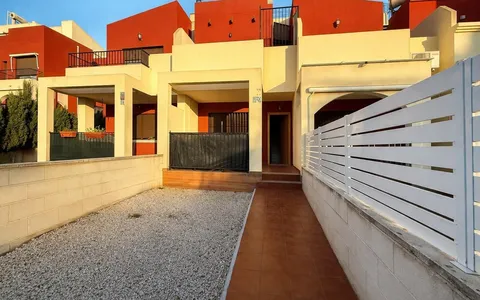 Buy an Town house in Spain, Torrevieja. Aguas Nuevas area, 2 bedrooms, 90 m2, 2 bedrooms, 90 m² — €239900