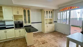 Apartment for sale in Torrevieja, Costa Blanca. Centro area, 5 bedrooms, 243 m² - photo 6