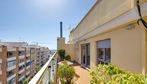 Torrevieja, Spain. Real Estate. Centro area, 2 bedrooms, 58 m2 - photo 6