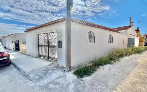 Torrevieja, España. Comprar un Bungalow. Zona de la  La Siesta - El Salado - Torreta, 2 dormitorios, 44 m2, 2 dormitorios, 44 m² — €140000