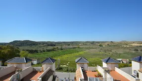 Town house til salgs i Guardamar del Segura, Spania. El Edén - Los Estaños area, 2 bedrooms, 110 m2 - photo 2