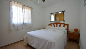 Town house til salgs i Guardamar del Segura, Spania. El Edén - Los Estaños area, 2 bedrooms, 110 m2 - photo 5