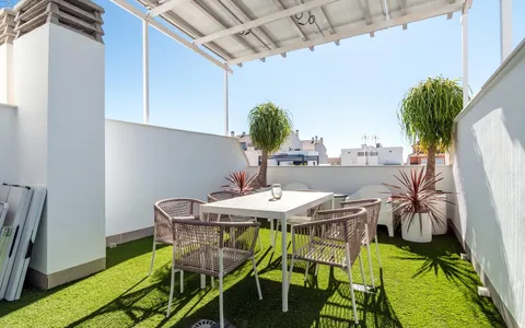 Eiendommer i Spania kjøpe. Centro area, 3 bedrooms, 137 m2, 3 bedrooms, 137 m² — €385000