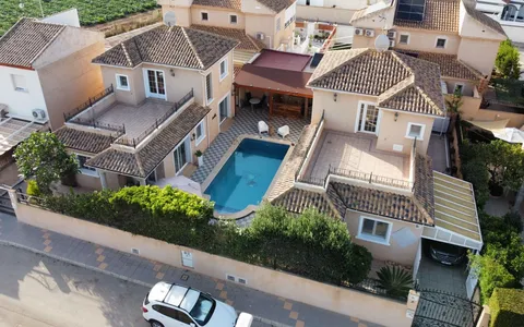Spania kjøp Villa. La Torre de la Horadada area, 7 bedrooms, 275 m2, 7 bedrooms, 275 m² — €999000