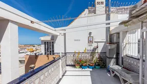 Penthouse i Torrevieja, Spania. Playa del Cura area, 3 bedrooms, 50 m2 - photo 3