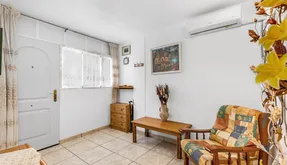 Eiendommer i Spania, Torrevieja. Centro area, 3 bedrooms, 77 m2 - photo 3