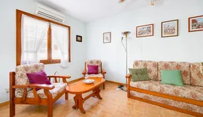 Kjøp Bungalow i Spania, Torrevieja. Playa de los Locos area, 3 bedrooms, 90 m2 - photo 2