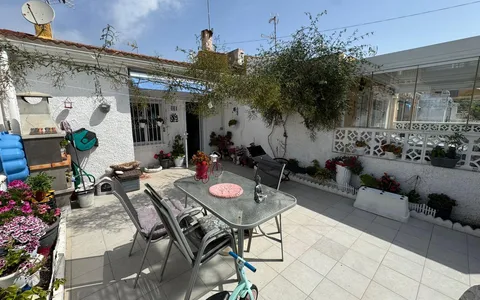 Kjøp Bungalow i Torrevieja, Spania. La Siesta - El Salado - Torreta area, 2 bedrooms, 50 m2, 2 bedrooms, 50 m² — €129900