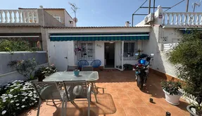 Kjøp Bungalow i Spania, Torrevieja. La Siesta - El Salado - Torreta area, 2 bedrooms, 55 m2 - photo 2