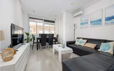 Buy an Apartment in Torrevieja, Spain. Playa de los locos area, 3 bedrooms, 92 m2