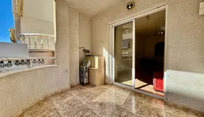 Apartment til salgs i Torrevieja, Spania. Playa del Cura area, 2 bedrooms, 76 m2 - photo 3