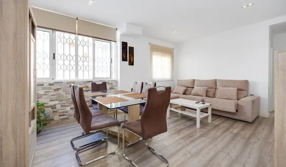 Buy an Apartment in Torrevieja, Spain. Playa de los Locos area, 3 bedrooms, 65 m2 - photo 1