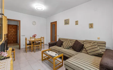 Torrevieja, Spain. Real Estate. Estacion de autobuses area, 2 bedrooms, 65 m2, 2 bedrooms, 65 m² — €130000
