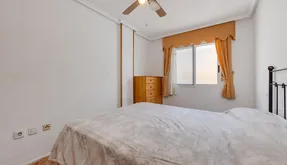 Bienes raíces Torrevieja, Piso en venta. Zona de la Playa del cura, 2 dormitorios, 59 m2 - photo 4