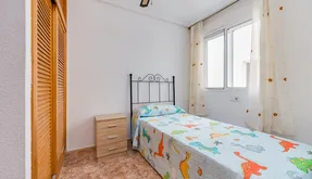 Bienes raíces Torrevieja, Piso en venta. Zona de la Playa del cura, 2 dormitorios, 59 m2 - photo 5
