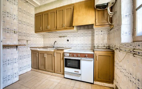 Real estate in Spain buy. Barrio de las Monserratinas area, 3 bedrooms, 92 m2, 3 bedrooms, 92 m² — €79000