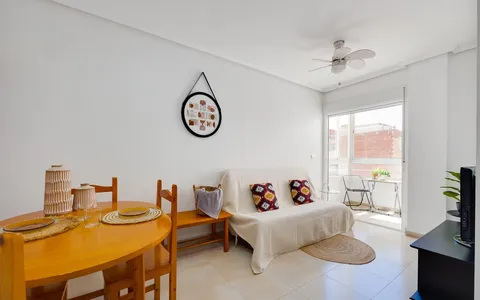 Buy an Penthouse in Torrevieja, Spain. Centro area, 1 bedroom, 46 m2, 1 bedrooms, 46 m² — €140000