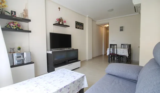 Torrevieja bienes raíces, Piso en venta. Zona de la El Molino, 2 dormitorios, 66 m2 - photo 1