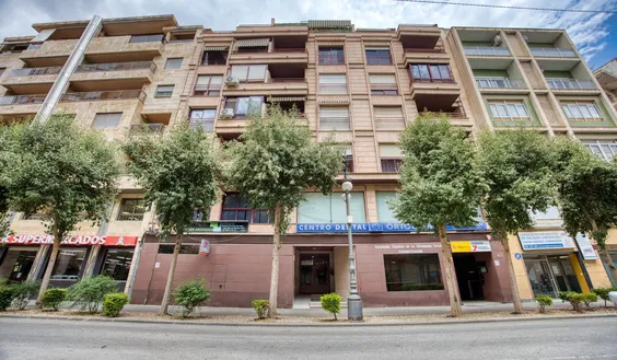 Buy an Apartment in Spain. Zona Centro area, 3 bedrooms, 103 m2 - photo 1