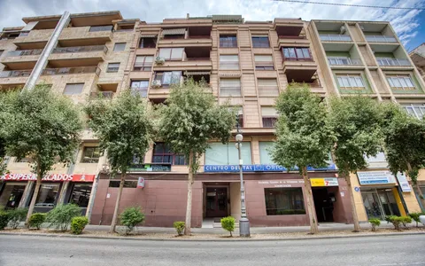 Buy an Apartment in Spain. Zona Centro area, 3 bedrooms, 103 m2, 3 bedrooms, 103 m² — €157900
