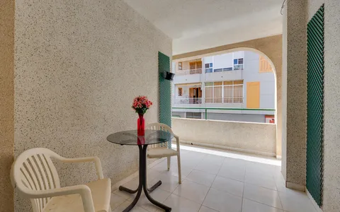 Bienes raíces en España, Torrevieja. Zona de la  Acequion, 2 dormitorios, 60 m2